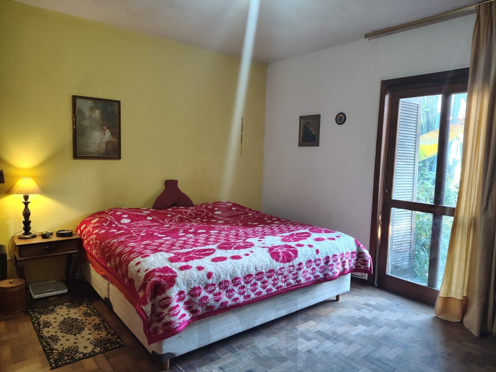 Casa de alvenaria, com 3 dormitórios, 1 suíte e 2 vagas de garagem coberta. — foto 16
