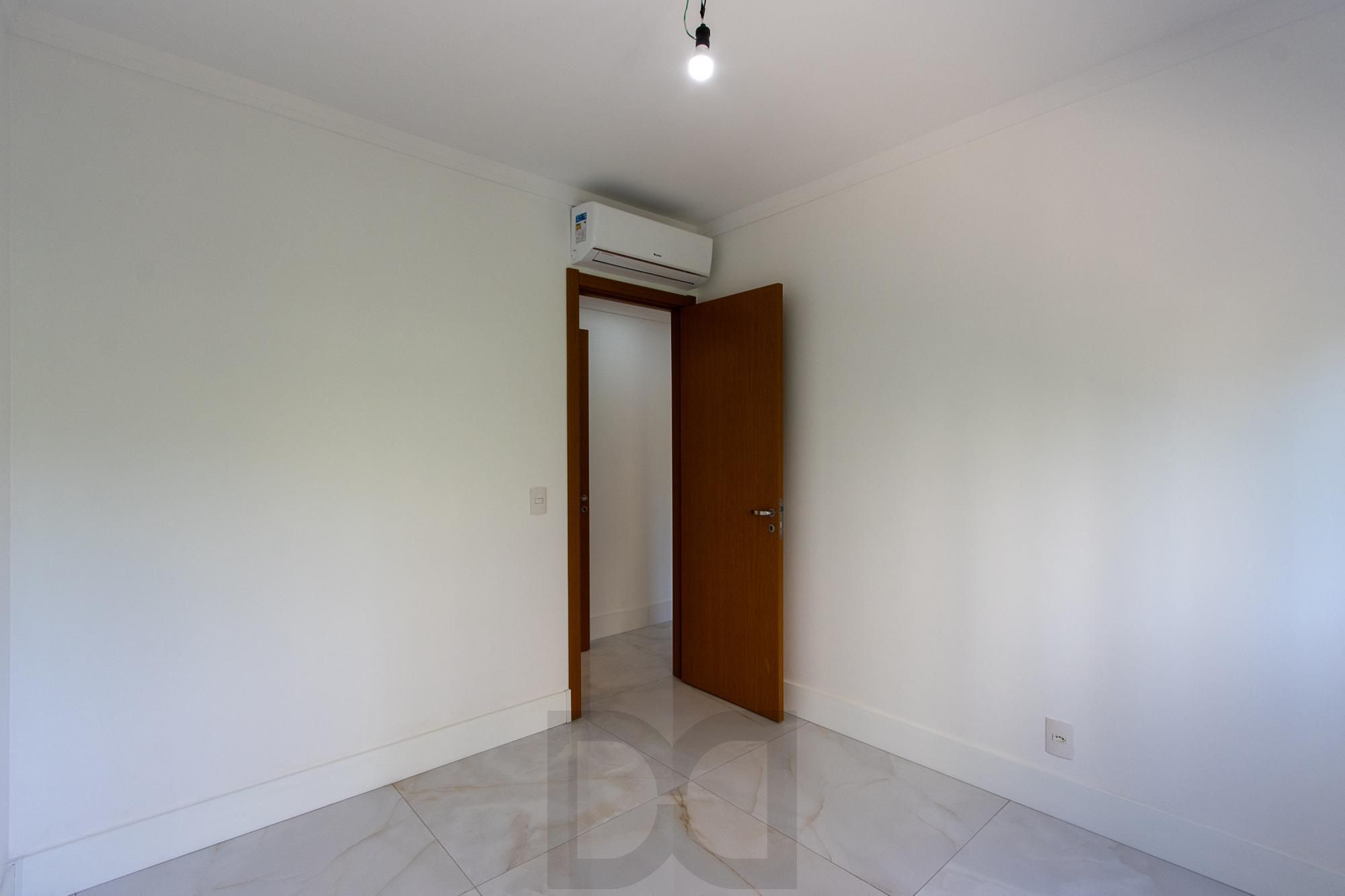 Apartamento totalmente reformado e impecável para locação - 3 quartos sendo uma suíte - Bairro Cavalhada — foto 27