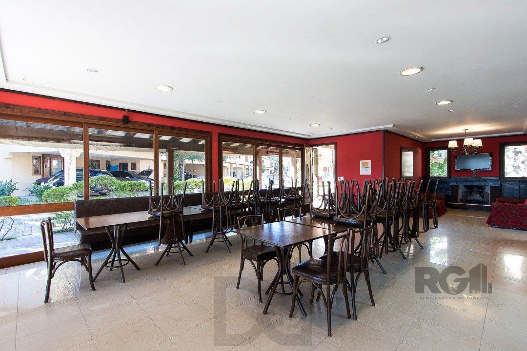 Casa com 327m² de área privativa, oferecendo 3 dormitórios, sendo 3 suítes — foto 58