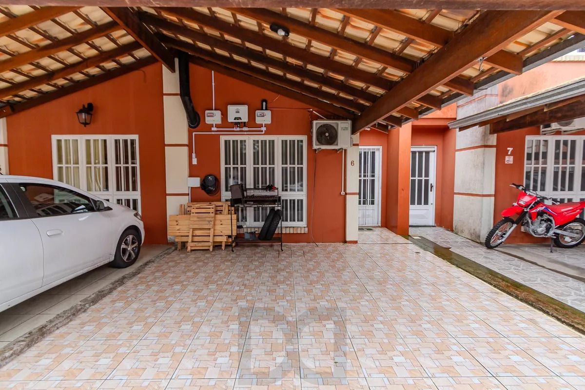 Casa de condomínio, 3 dormitórios, 1 suíte e 2 vagas cobertas no bairro Teresópolis. — foto 23