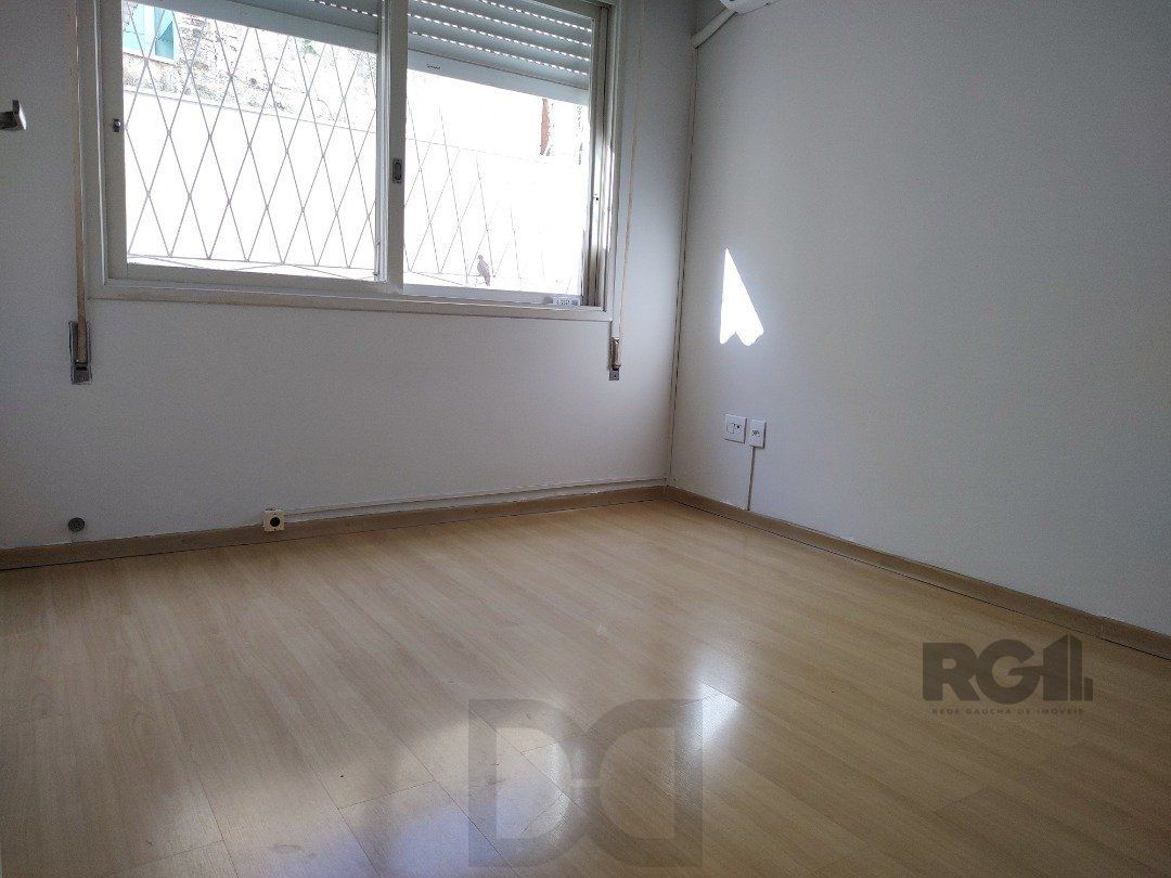 Apartamento Garden, 2 quartos, 1 suite, 2 banheiros, dependência de empregada - Bairro Petrópolis — foto 8