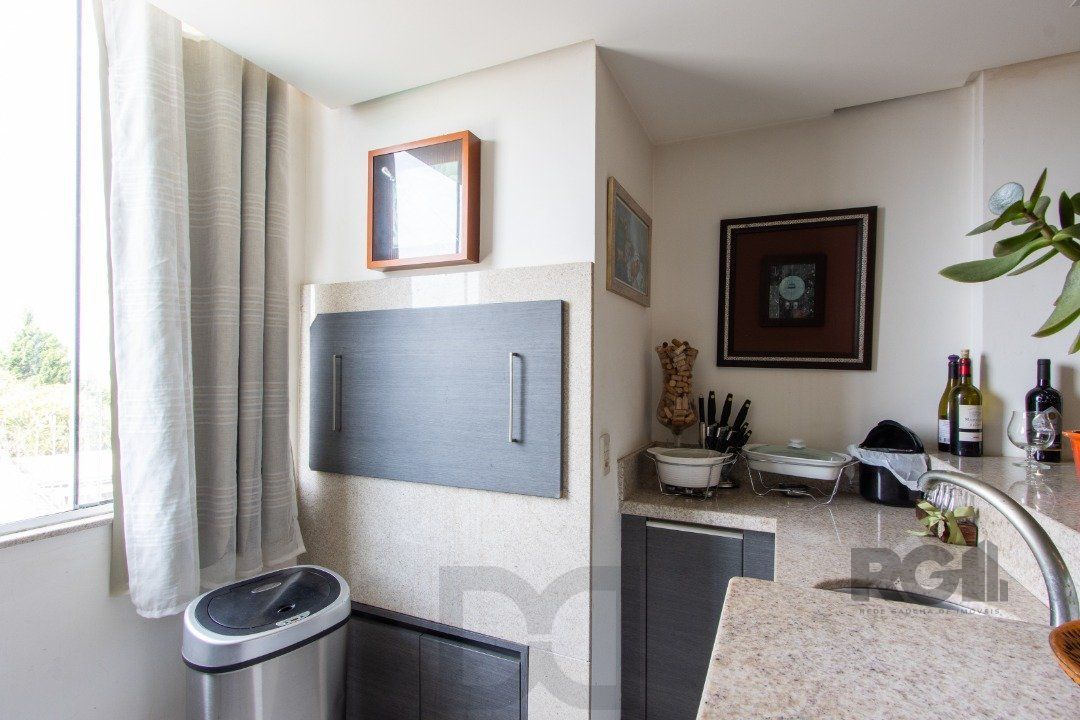 Casa em condominio . com 6 suites, sendo 3 suítes master com closet e hidro. — foto 19