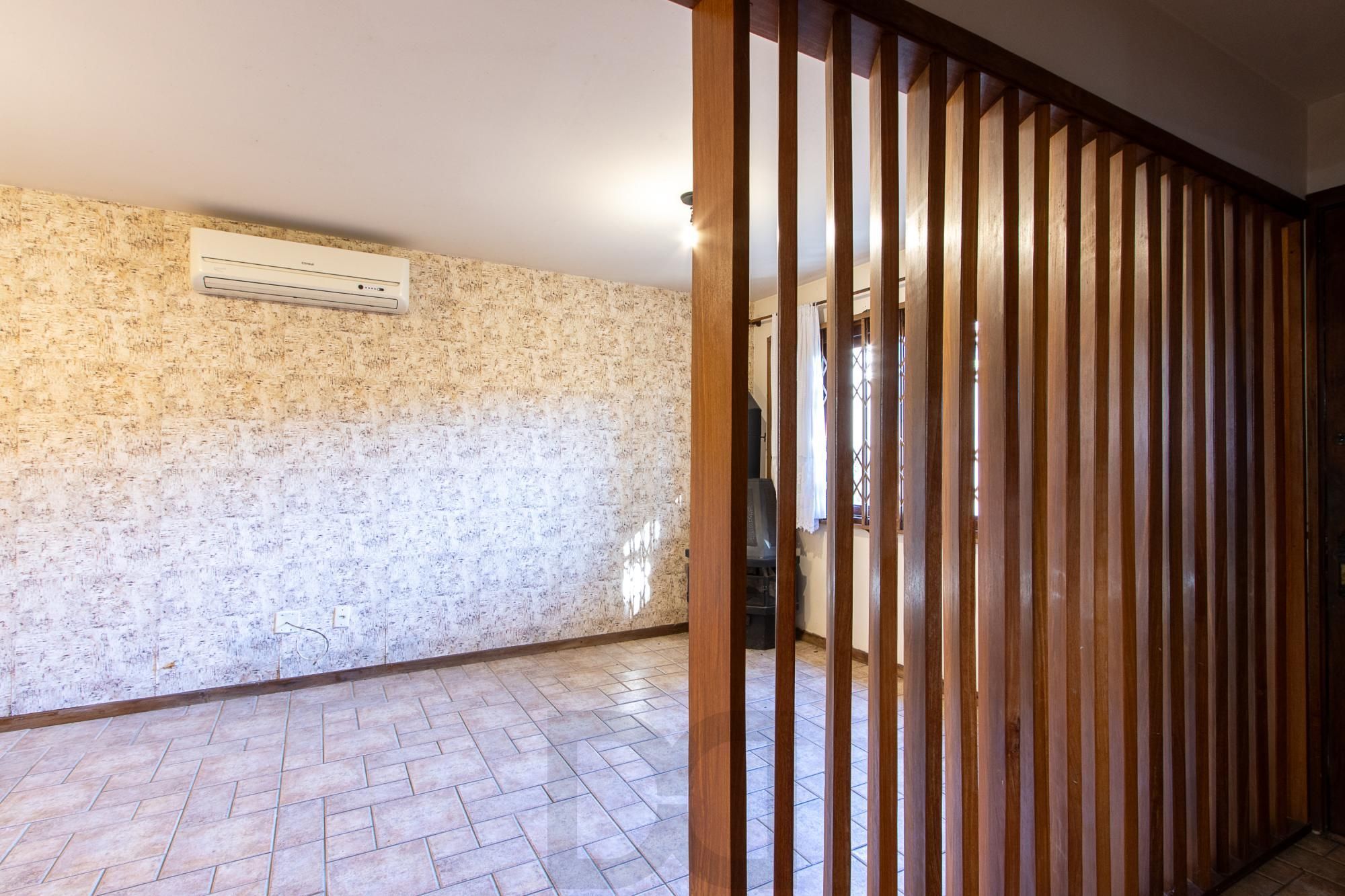 Casa 3 dormitórios, 1 suíte, 2 vagas - Bairro Camaquã — foto 7