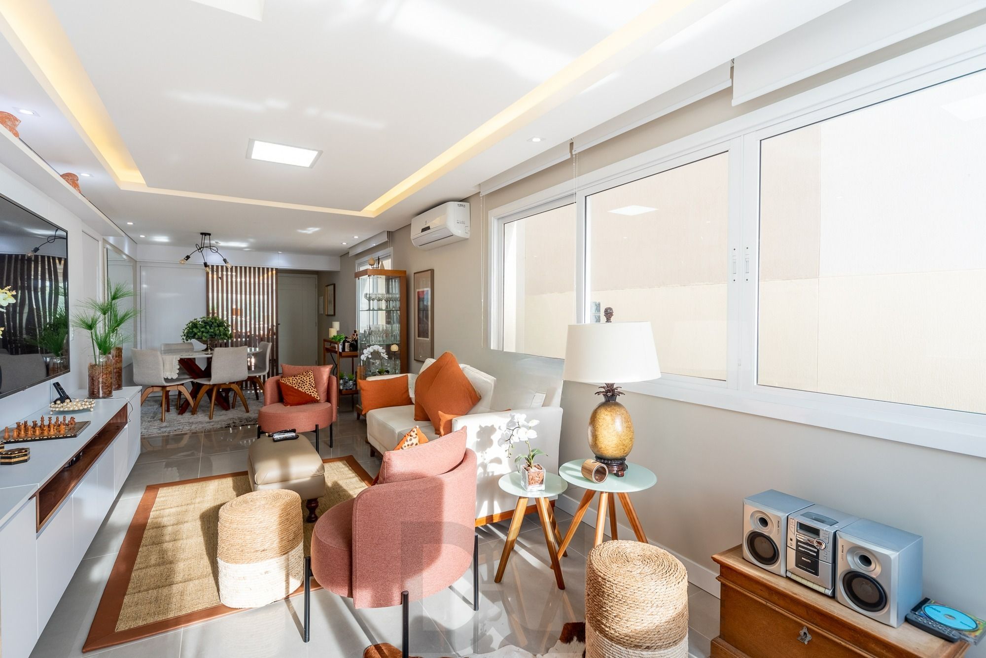 Apartamento com 83m² e 2 dormitórios, 2 suítes, 3 vagas no bairro Petrópolis — foto 8