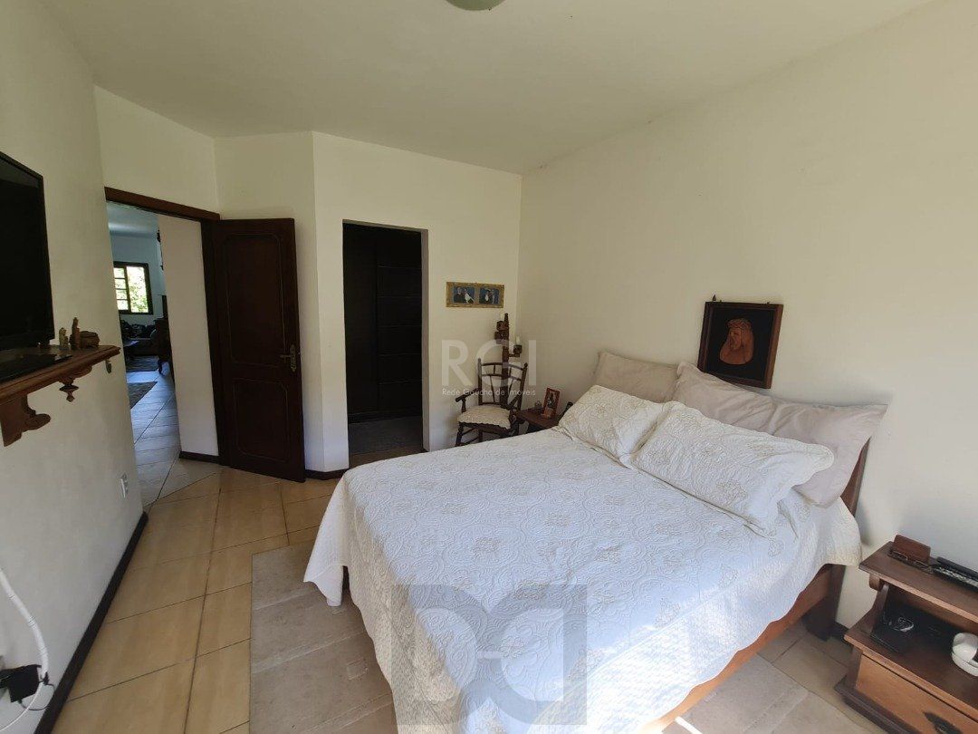 Casa em lindo terreno alto ao nível da rua medindo 10 × 32 onde consta uma residência térrea com 136m2 de área privativa, — foto 22