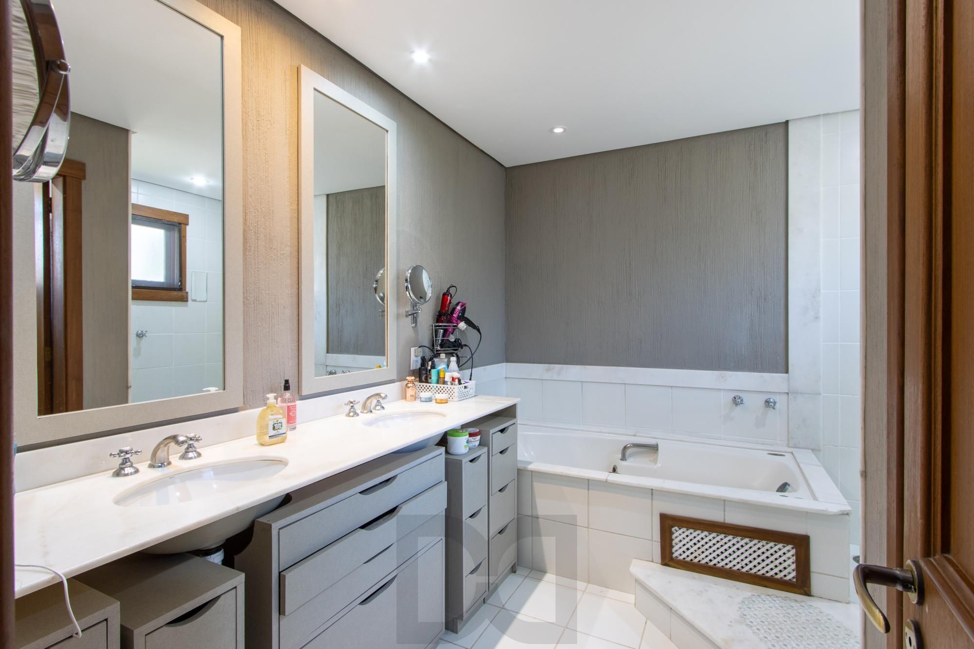 Casa à venda no Terra Ville com 6 dormitórios e fundo para o lago. — foto 38