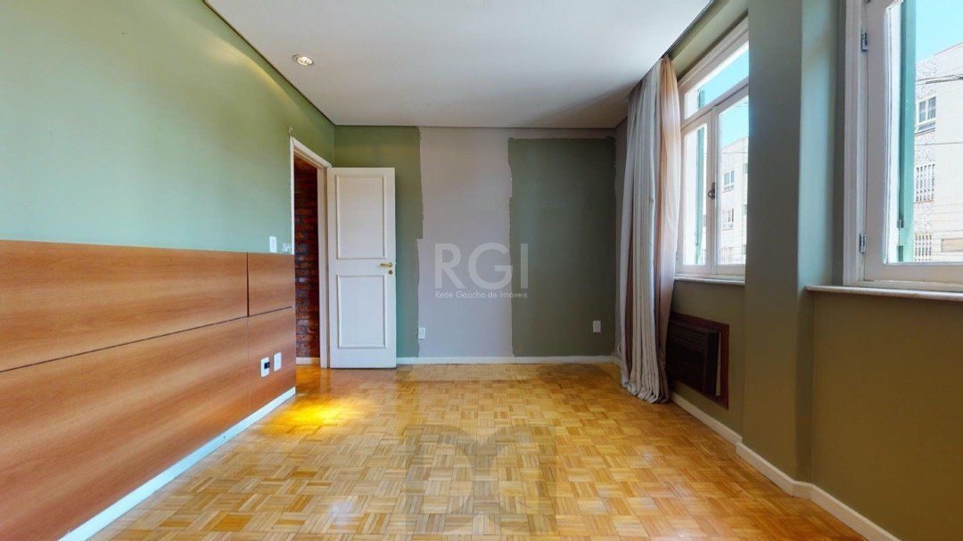 Casa para Venda - 130m², 3 dormitórios, sendo 1 suites, Cidade Baixa — foto 14
