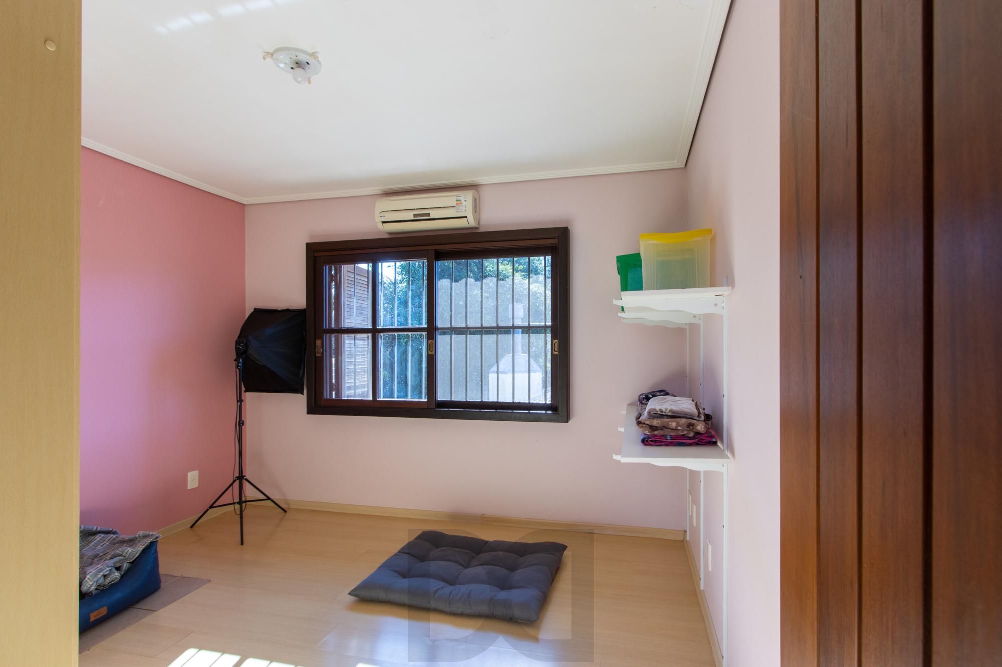 Casa com 3 quartos e 357m² à venda em Tristeza, Porto Alegre. — foto 54