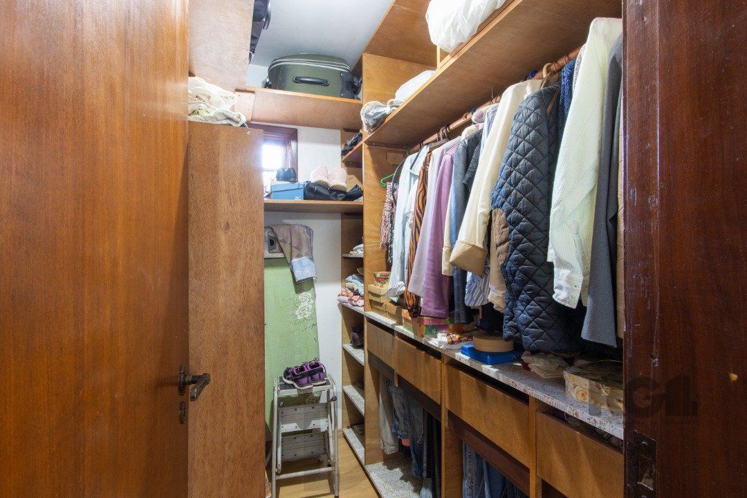 Casa para Venda - 300m², 3 dormitórios, sendo 1 suites, 4 vagas - Tristeza — foto 39