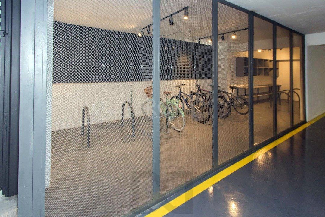 Cobertura para Venda - 230.43m², 3 dormitórios, sendo 3 suites, 2 vagas - Menino Deus — foto 34