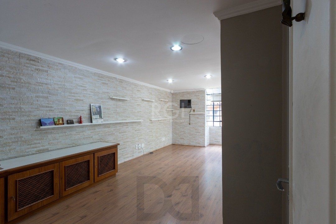 Casa para Venda - 202m², 3 dormitórios, sendo 1 suites, 2 vagas - Cristal — foto 40