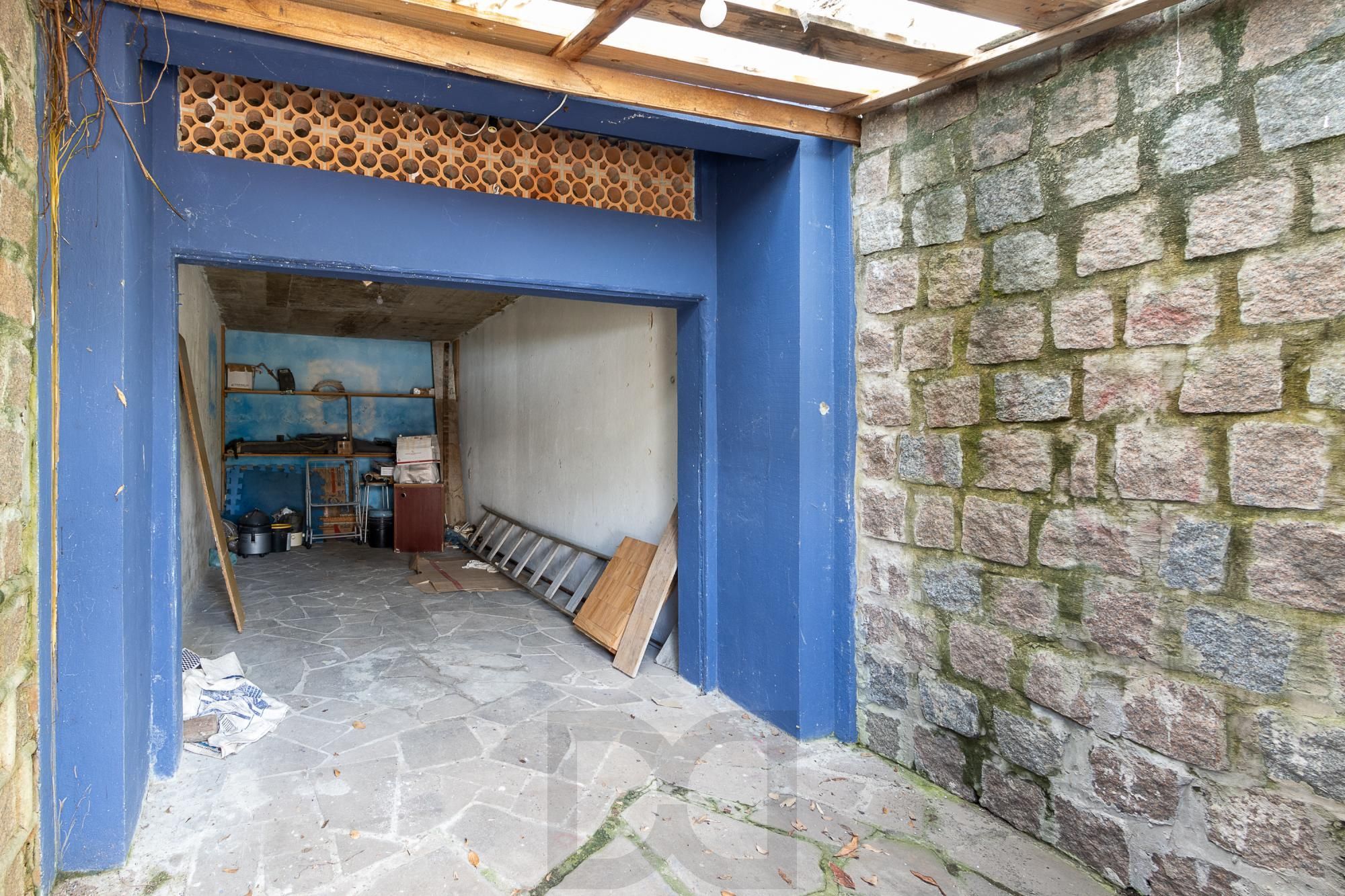 Terreno com 2 casas, 4 quartos, 1 suite - Bairro Cavalhada — foto 27