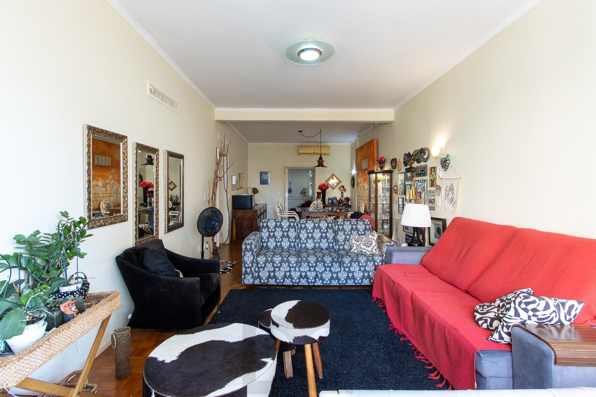 Apartamento 3 Dormitórios Ensolarado no Centro de Porto Alegre — foto 8