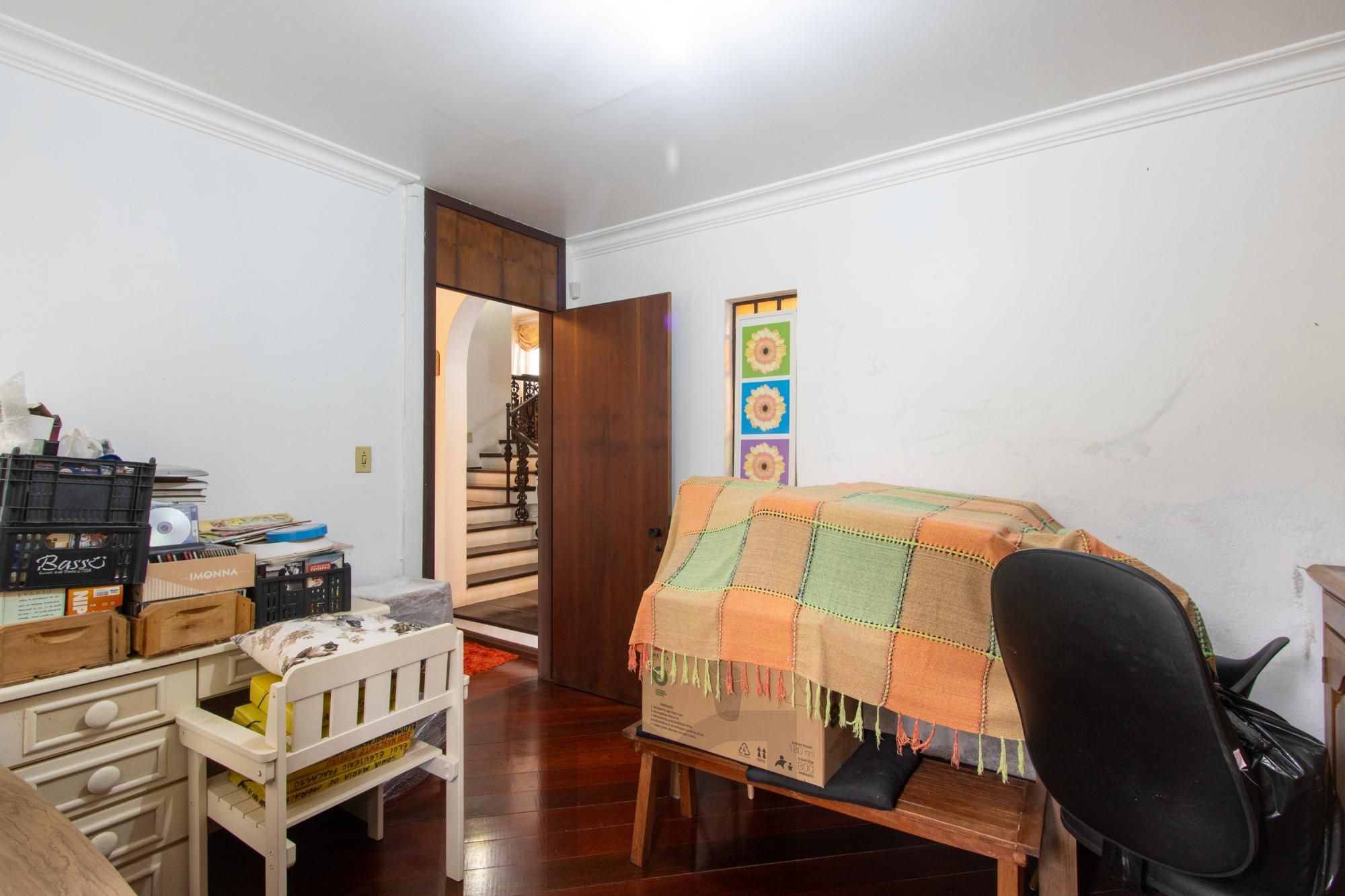 Casa para Venda - 485m², 4 dormitórios, sendo 1 suites, 3 vagas - Cristal — foto 6