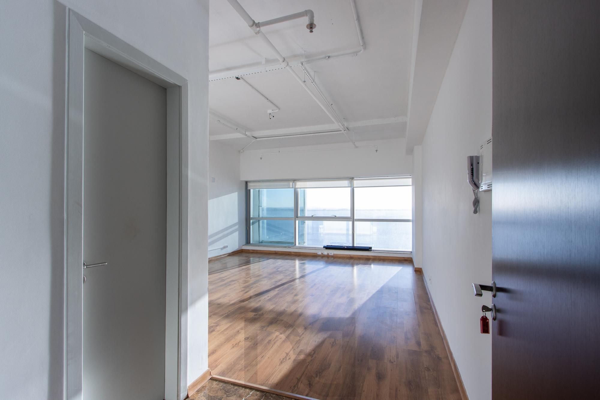 Sala Comercial no Ed. Cristal Tower junto ao Barra Shopping no Bairro Cristal — foto 2
