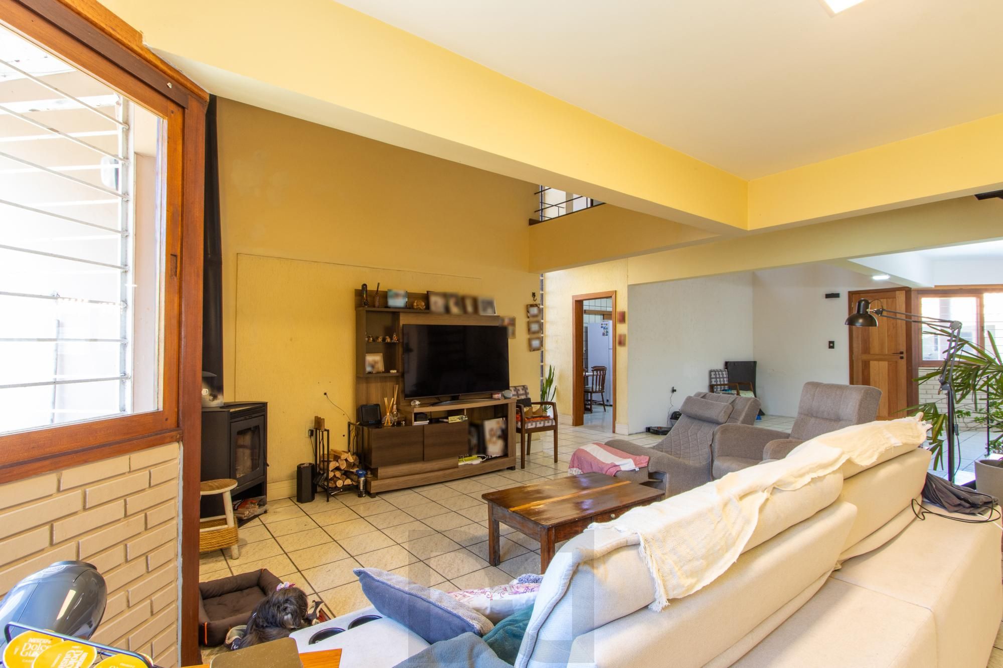 Casa para Venda - 255.68m², 4 dormitórios, sendo 1 suites, 2 vagas - Tristeza — foto 9