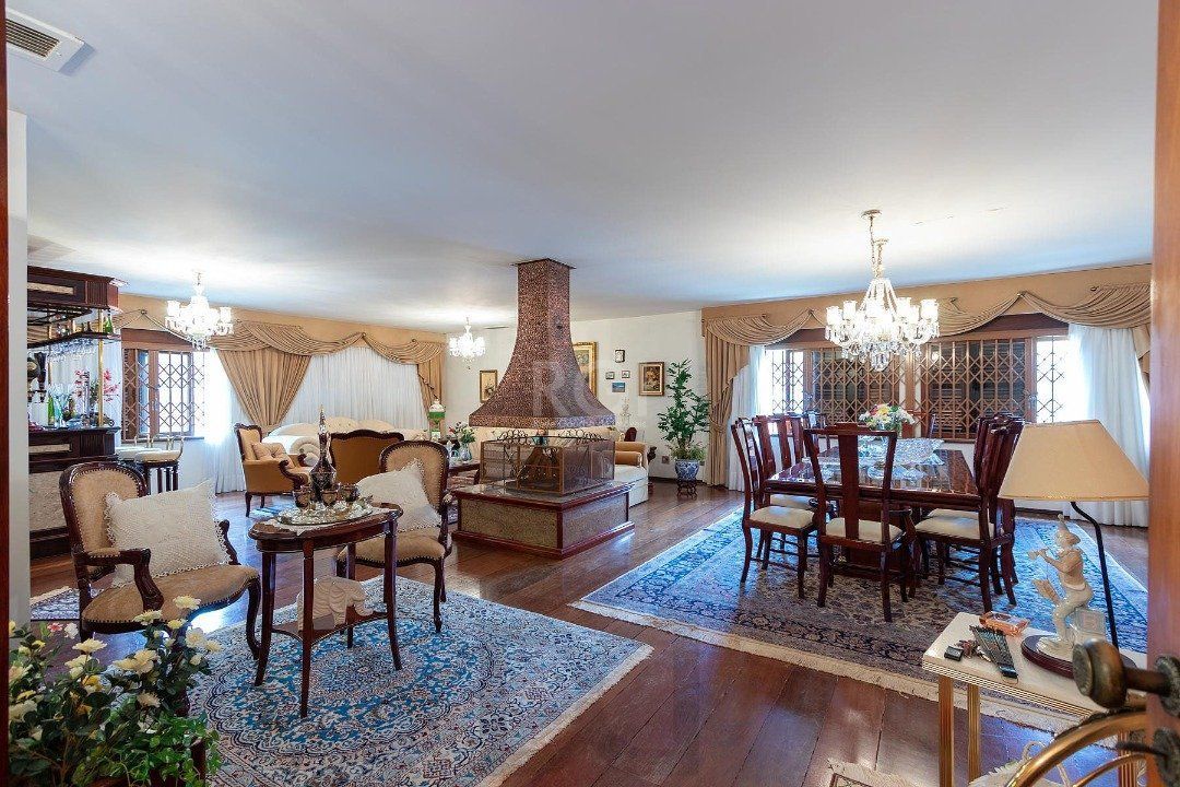 Casa para Venda - 725m², 4 dormitórios, sendo 1 suites, 4 vagas - Vila Assunção — foto 7