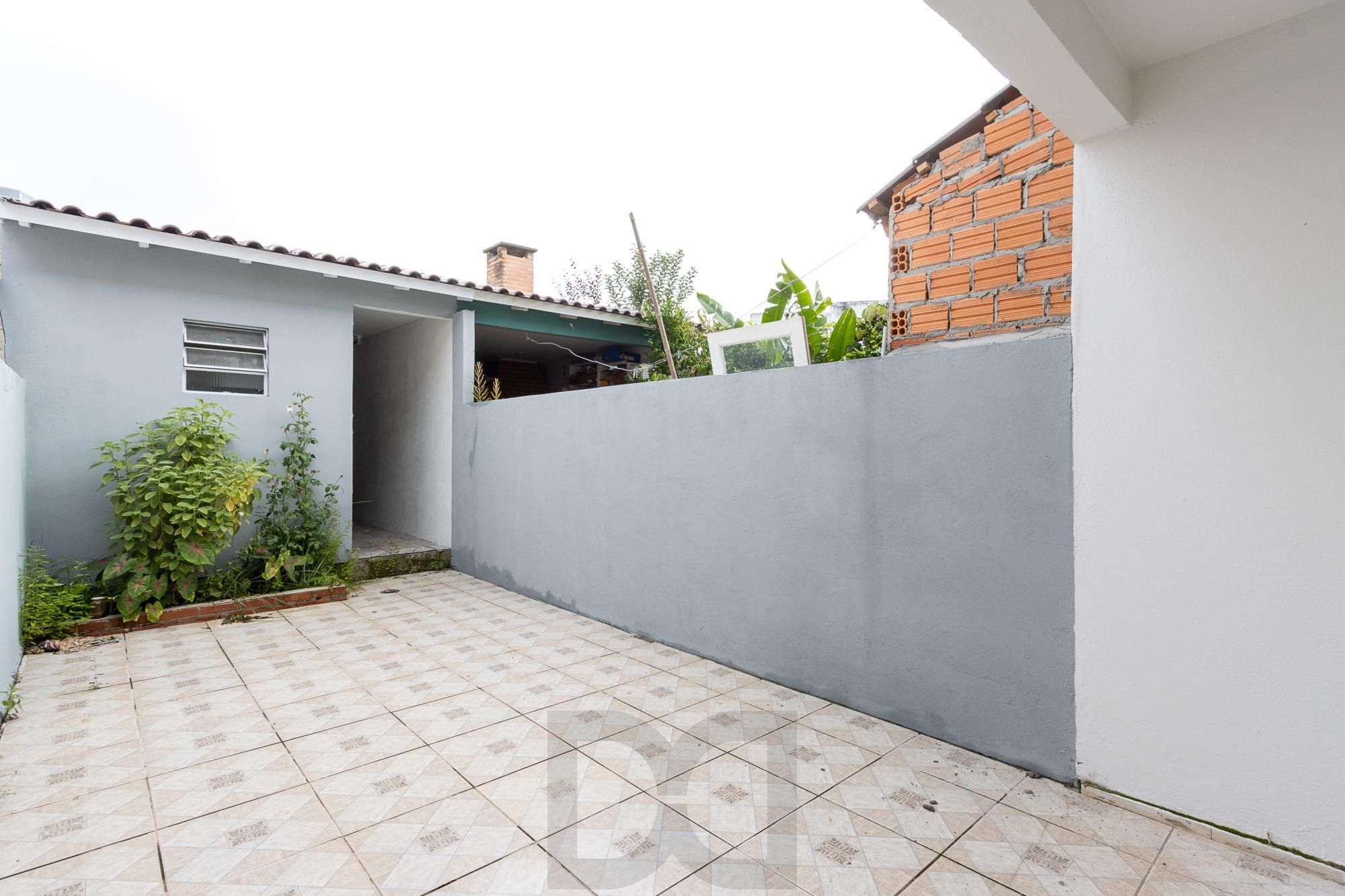 Casa (sobrado), 2 dormitórios, pátio - Bairro Hípica — foto 29