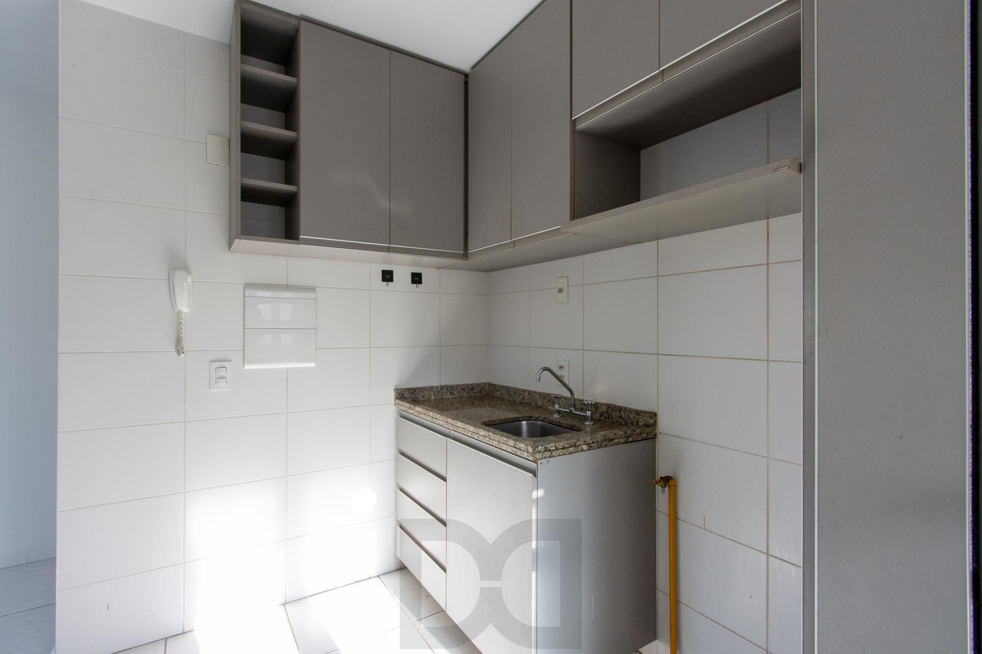 Apartamento de 3 dormitórios, 1 suíte e 2 vagas de garagem. — foto 12