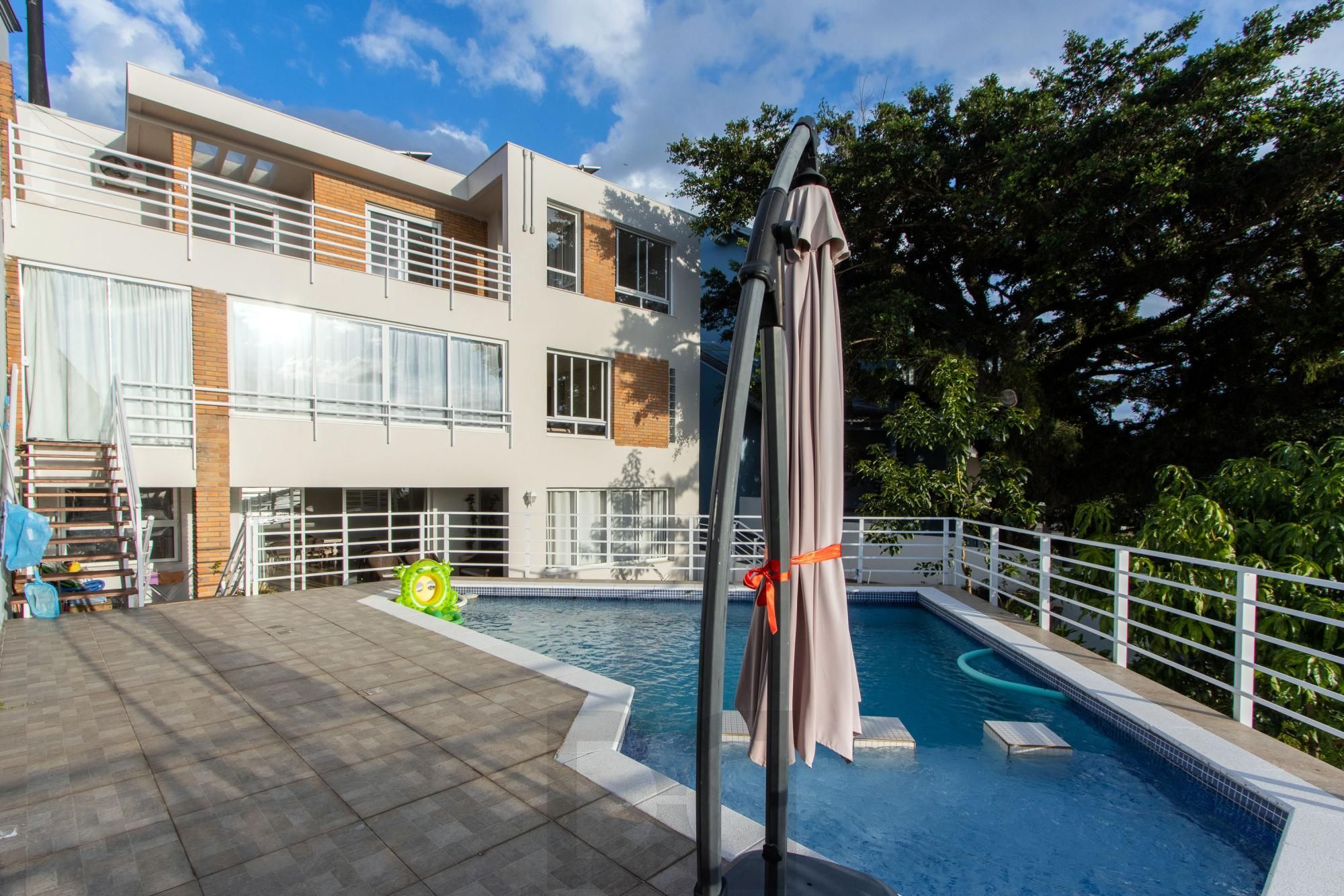 Casa 4 dormitórios com elevador — foto 75