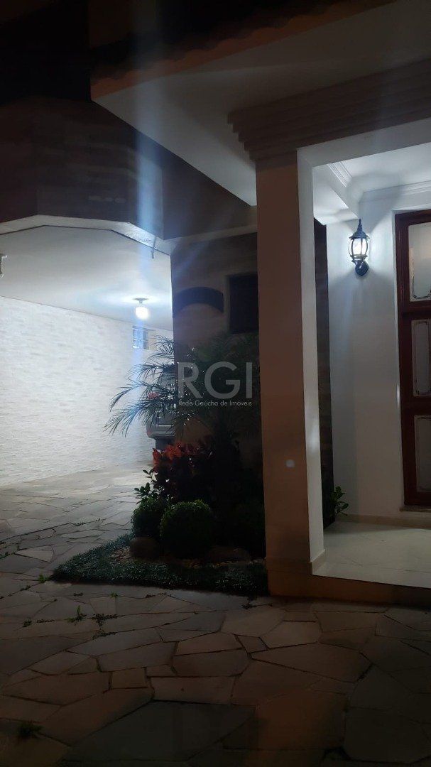 Casa para Venda - 293.76m², 3 dormitórios, sendo 1 suites, 6 vagas - Guarujá — foto 50
