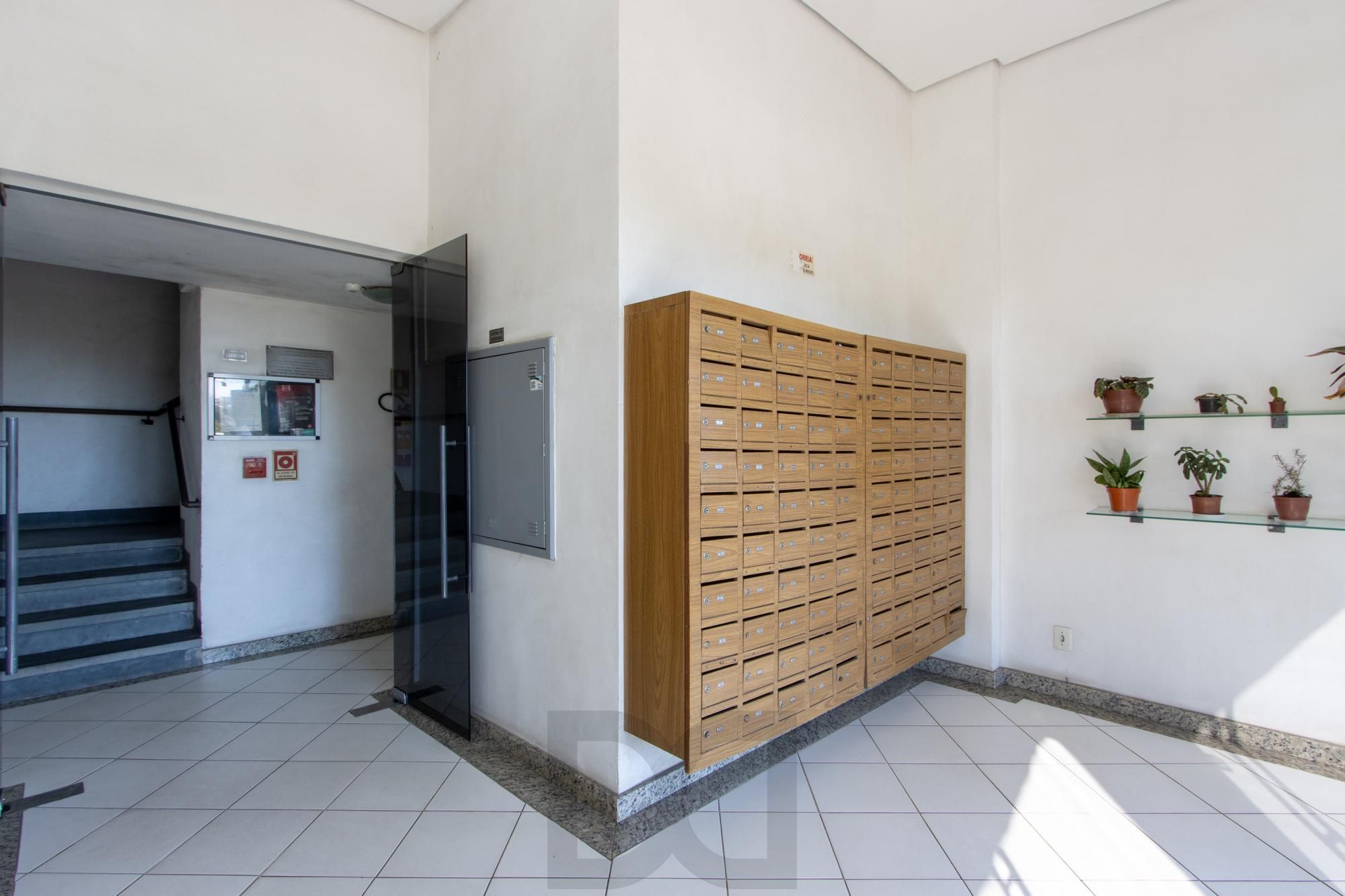 Apartamento de 2 dormitórios, para venda no bairro Teresópolis. — foto 34