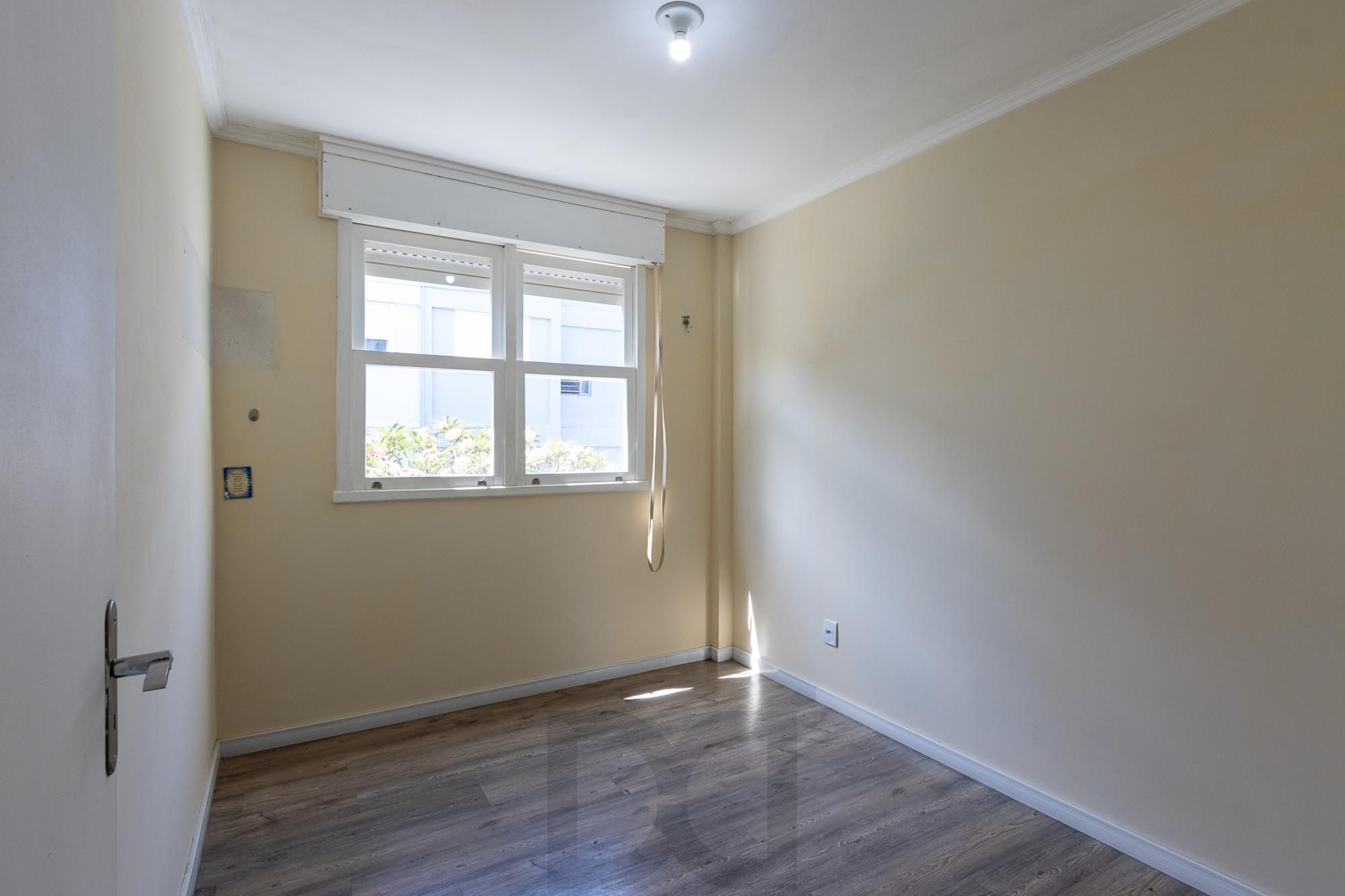 APARTAMENTO LOCADO, REFORMADO, 3 QUARTOS, 1 VAGA ROTATIVA - BAIRRO CAMAQUÃ — foto 14