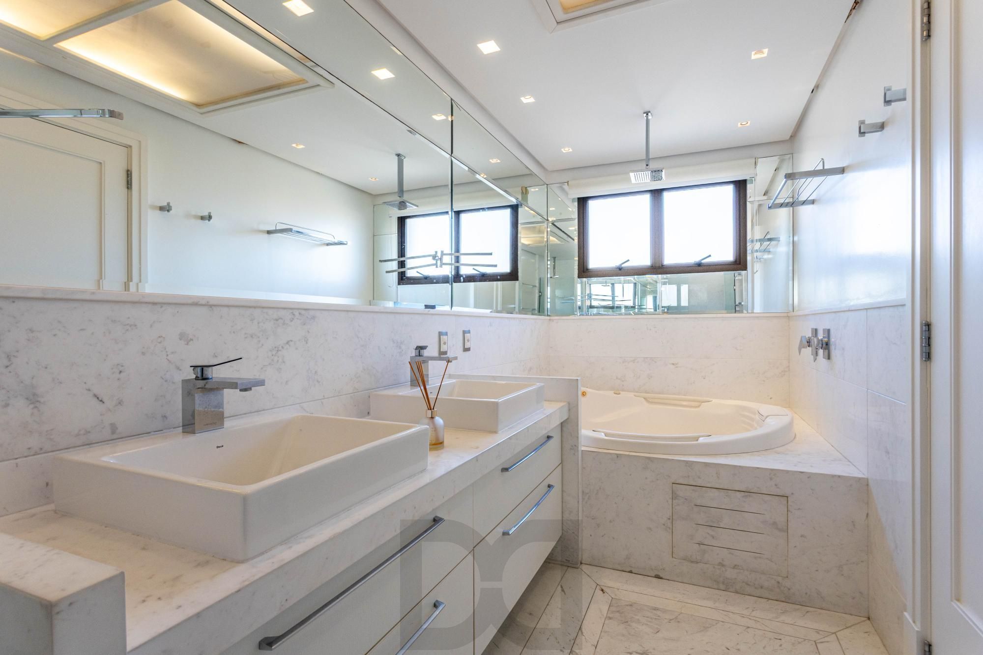 Apartamento para alugar em Mont 'Serrat com 6 quartos, 6 vagas e ótima localização — foto 30