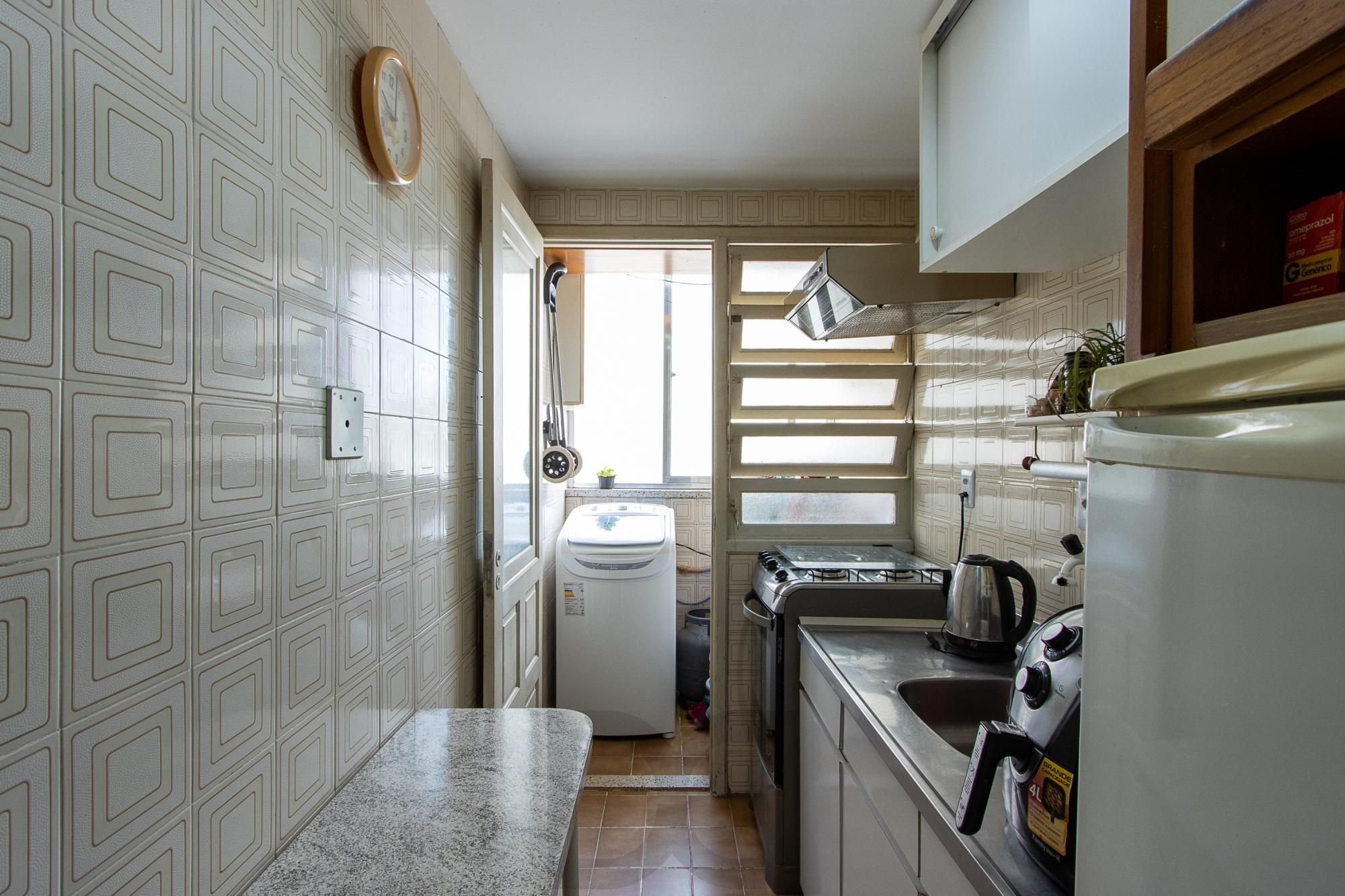 Apartamento com 1 quarto com vaga coberta e escriturada no bairro Cristal. — foto 7