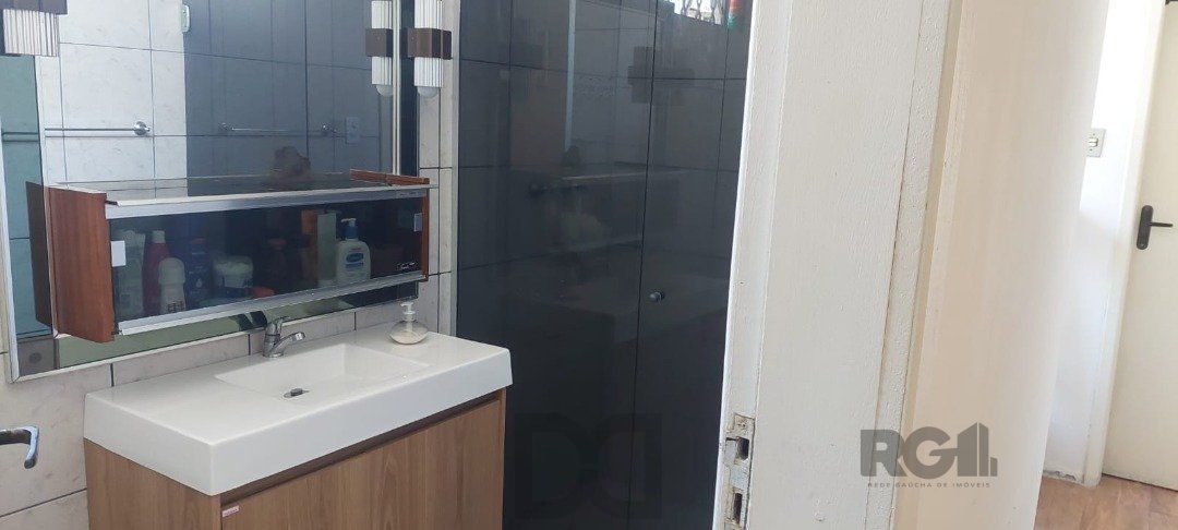 CASA COM EXTENSO PÁTIO NO CAMAQUÃ — foto 10