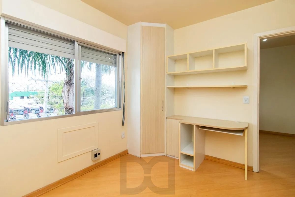 Apartamento 1 dormitório reformado e com planejados 1 banheiro. — foto 2