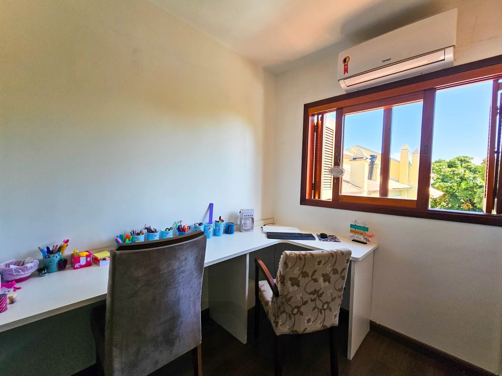 Casa 3 dormitórios I Suíte I Lareira - Bairro Tristeza — foto 45
