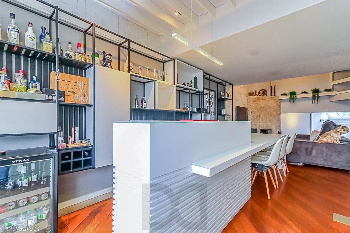 Casa em Condomínio à venda com 286m², 3 dormitórios, 1 suíte, 3 vagas, no bairro Jardim Isabel em Porto Alegre — foto 9