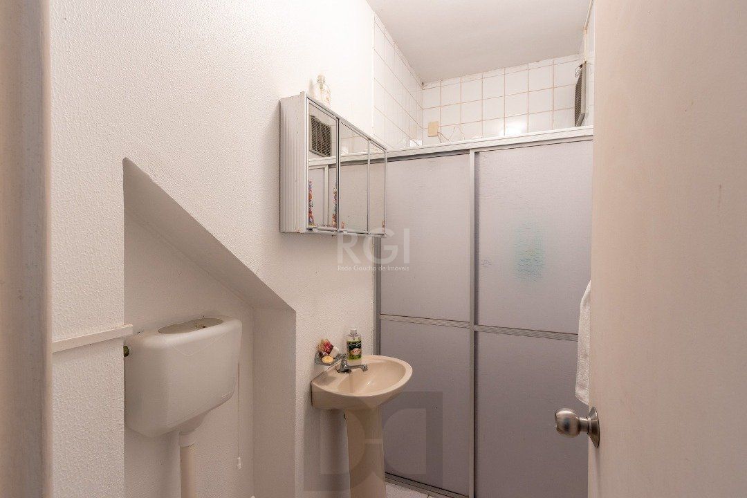 Casa Condominio para Venda - 322.88m², 3 dormitórios, sendo 1 suites, 4 vagas - Jardim Isabel — foto 35