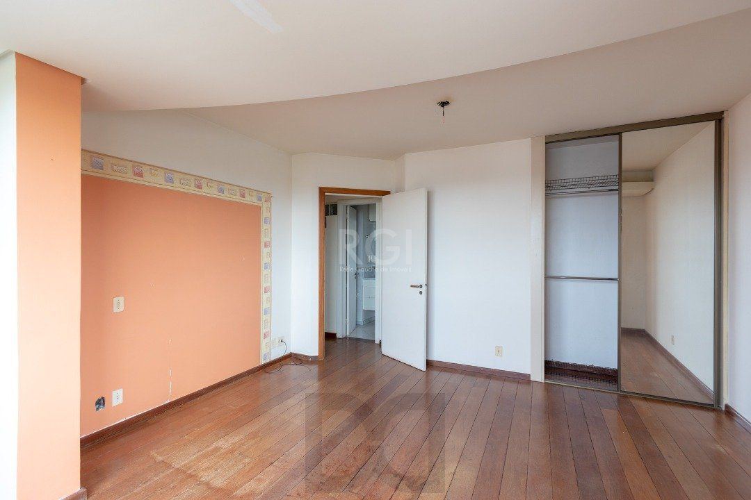 Cobertura para Venda - 302m², 4 dormitórios, sendo 1 suites, 3 vagas - Menino Deus — foto 20