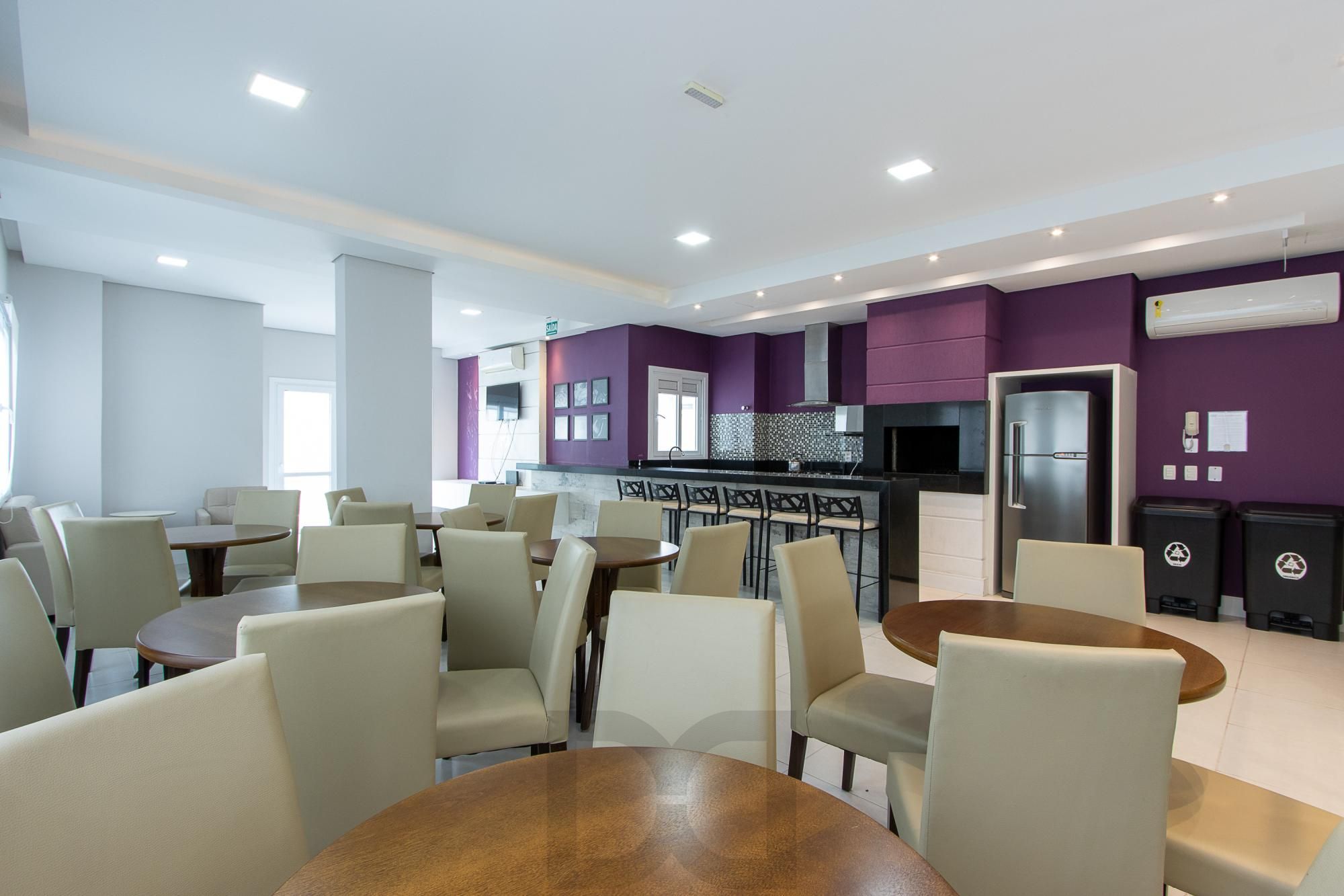 Apartamento de 2 dormitórios com suíte, churrasqueira e infraestrutura completa na Zona Sul de Porto Alegre. — foto 36