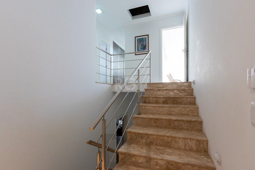 Casa para Venda - 377m², 4 dormitórios, sendo 3 suites, 3 vagas - Guarujá — foto 35