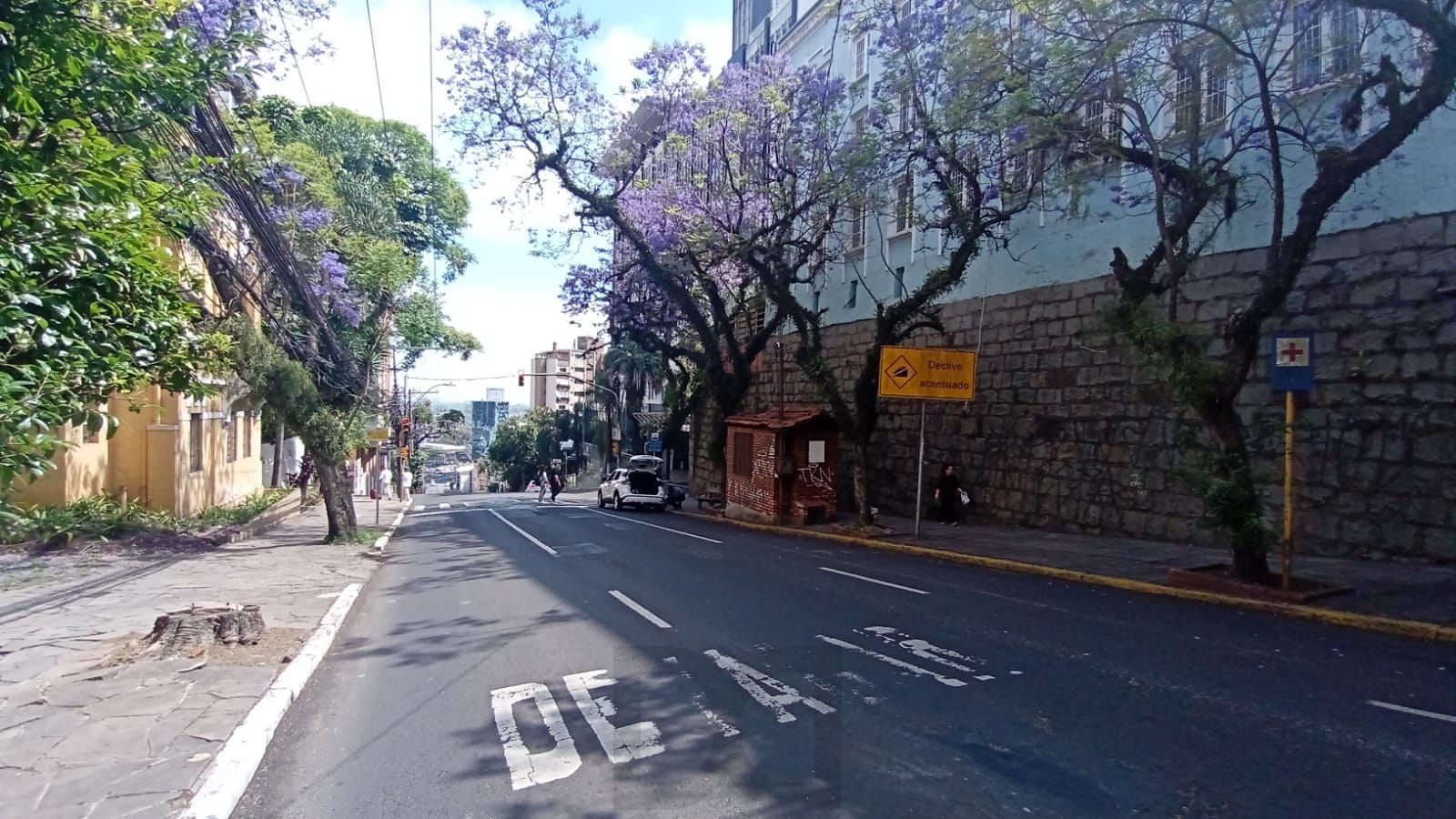 Apartamento com 3 dormitórios no bairro Independência — foto 24