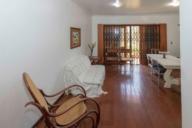 Casa para Venda - 420m², 5 dormitórios, sendo 2 suites, 6 vagas - Nonoai — foto 30