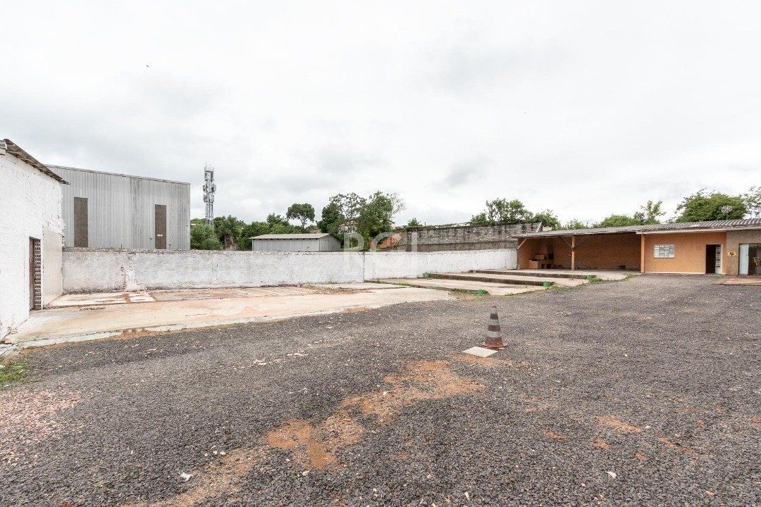 Pavilhão com área construída de cerca de 900m² — foto 28