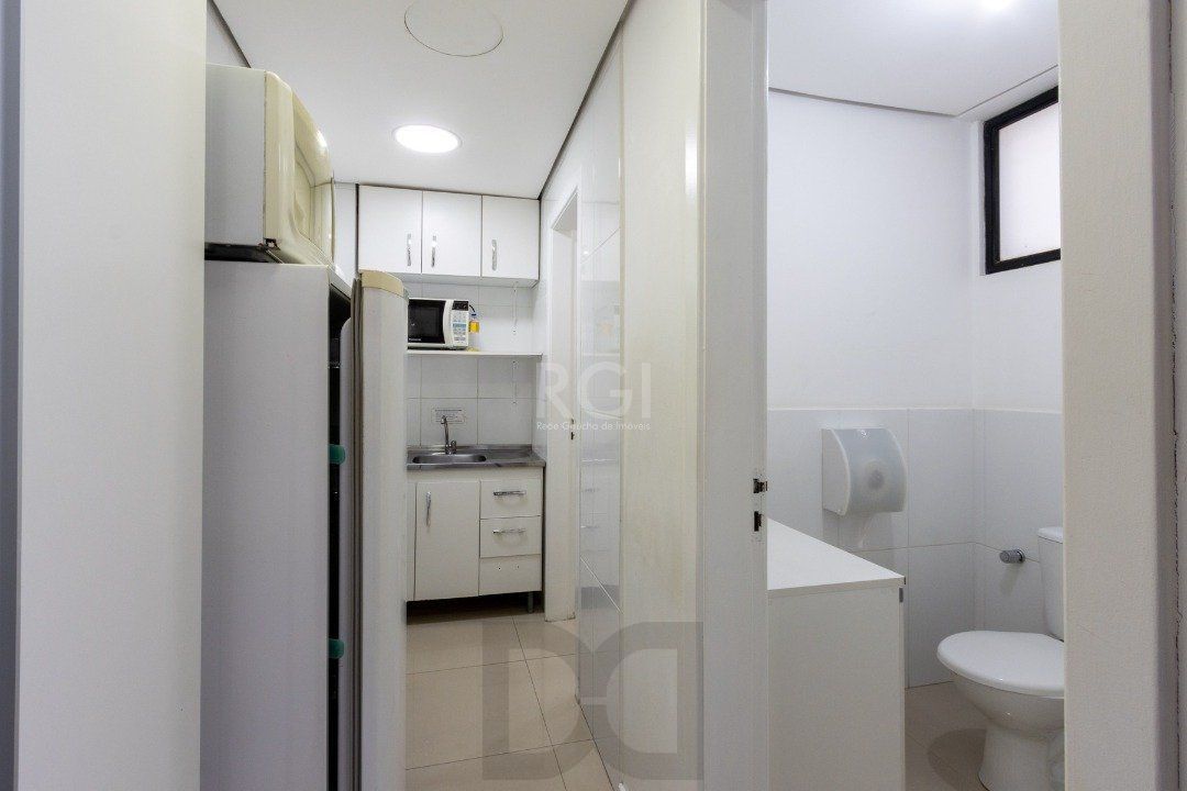 Sala em andar inteiro com 141,77 m2 privativos — foto 25