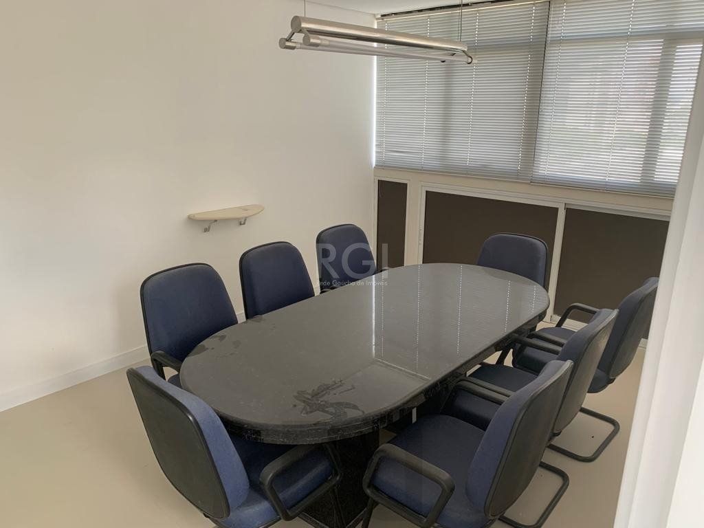 Sala comercial na Getúlio Vargas com 81,92m² privativos — foto 11