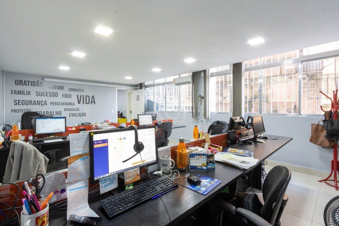 Sala em andar inteiro com 157,44 privativos — foto 16