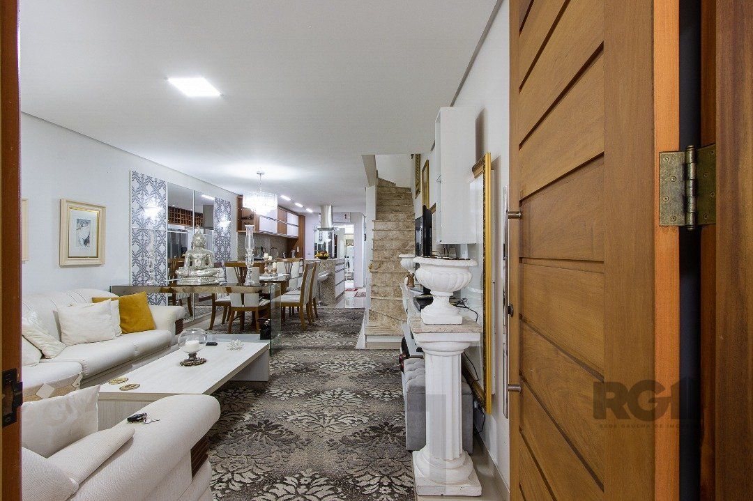 casa possui 3 suítes, 2 com closet — foto 3