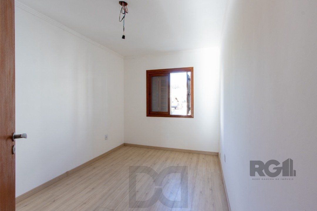 Casa para Venda - 120m², 3 dormitórios, sendo 1 suites, 1 vaga - Guarujá — foto 31