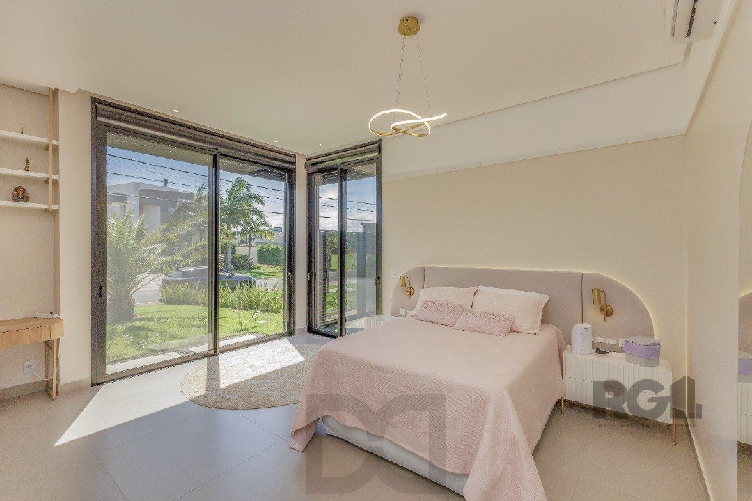 Casa térrea com piscina, no Condominio Terra Ville com 380,27m2 e 3 suites. — foto 22