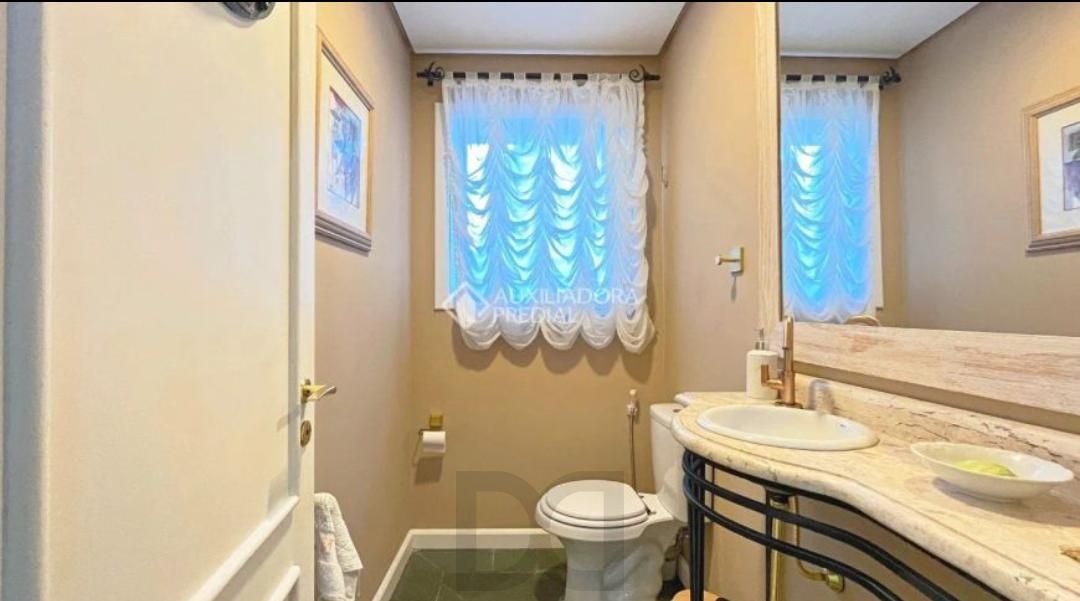 Casa com 3 dormitórios, bairro Sétimo Céu em Porto Alegre — foto 29