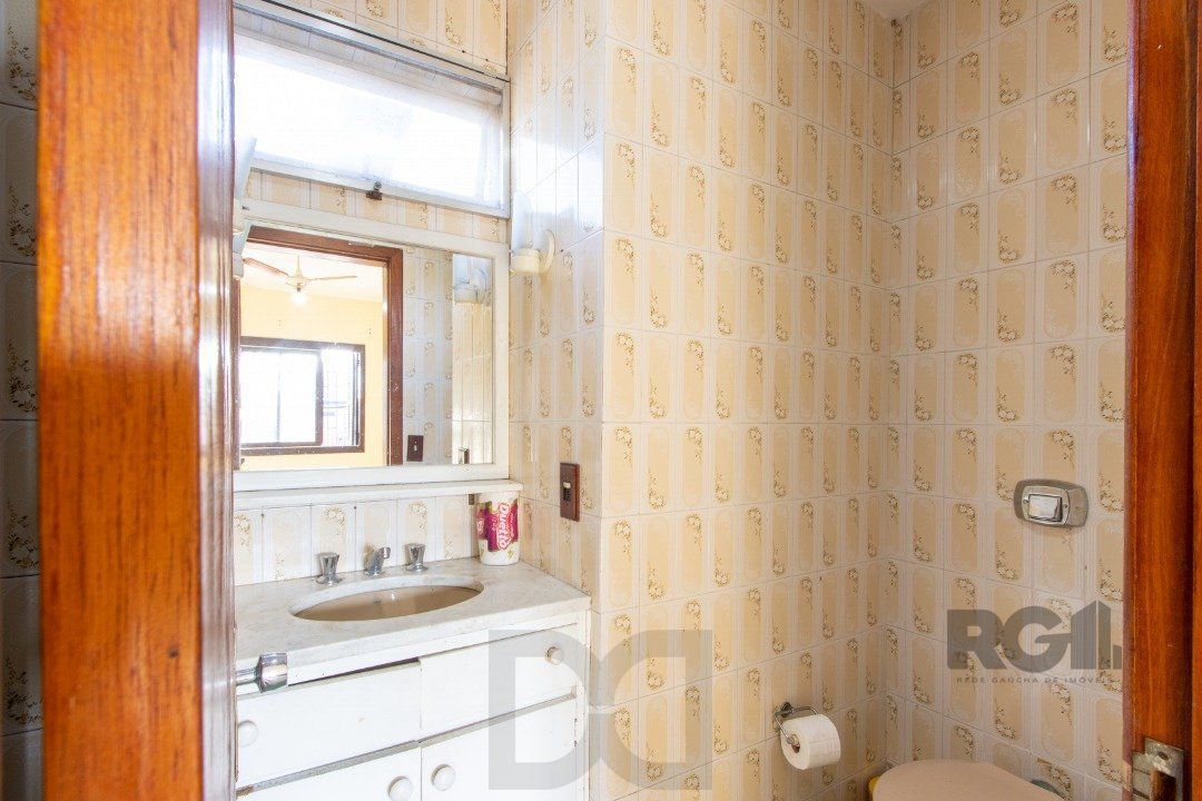 Casa para Venda - 72.6m², 4 dormitórios, sendo 1 suites, 6 vagas - Camaquã — foto 37