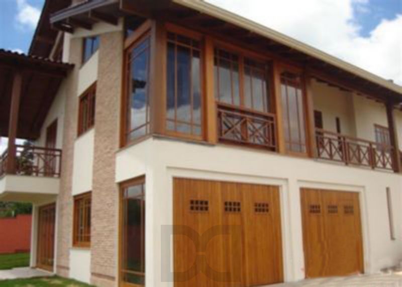 Casa para Venda - 270m², 3 dormitórios, sendo 1 suites, Vila Nova — foto 1
