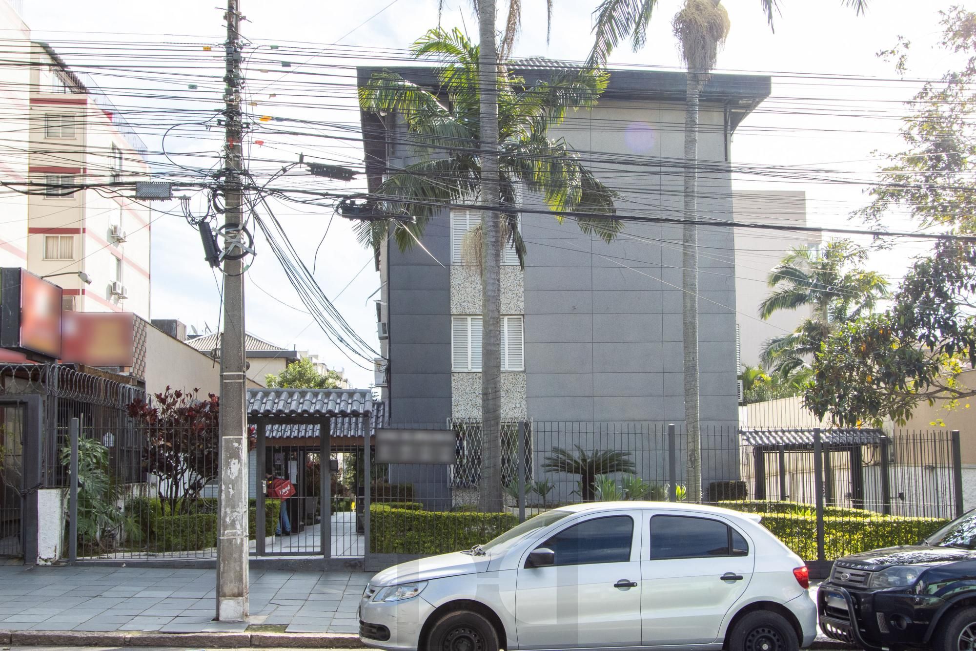 Apartamento térreo com pátio privativo no coração do Menino Deus, 2 dormitórios. — foto 23